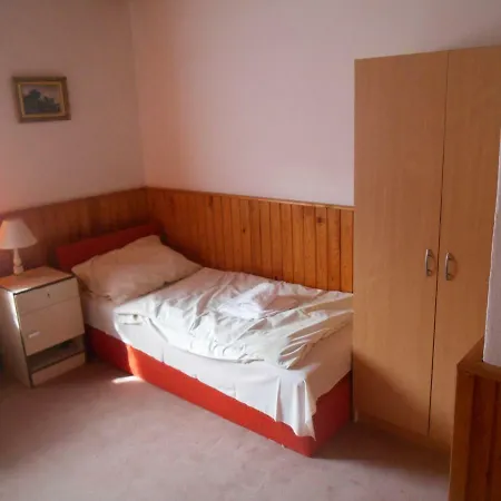 U Skrblíka - Restaurace A Pensión Kryštofovo Údolí