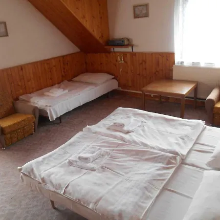 U Skrblika - Restaurace A Kryštofovo Údolí